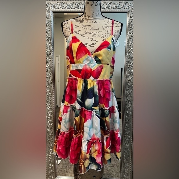 Flower Dress Size M/L - Picture 1 of 5
